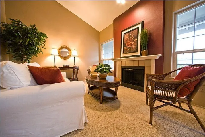warm colors are perfect for a cosy home.